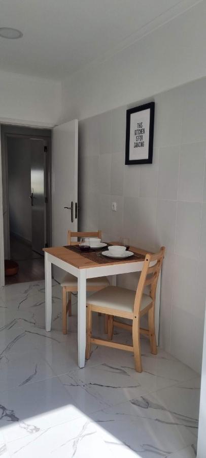 Canto Da Rocha Guesthouse Almada Exteriör bild